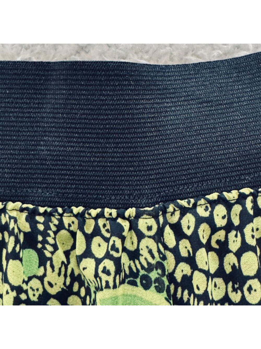 Vintage Mossimo Chartreuse and Black Floral Mini Skirt Size S Whimsygoth Fairy - Picture 5 of 9
